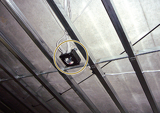 天井ＬＧＳ後の配線の状況
