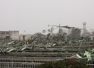 写真2）廃墟のような南蒲生浄化センター