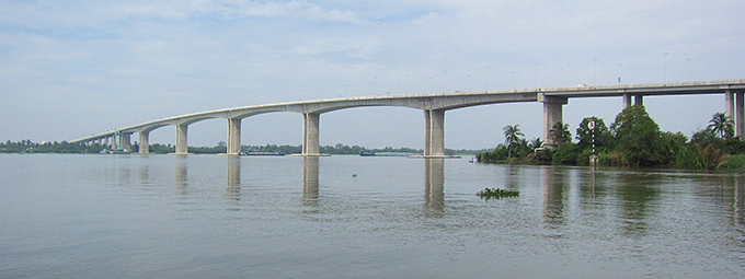 ベトナム・ロンタイン橋